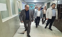 رئیس دانشگاه علوم پزشکی ایران در جمع کادر درمان بیمارستان شهدای هفتم تیر در روزهای جنگ و نوروز